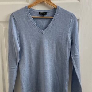 Lord & Taylor Women’s Extra Fine 100% Merino Wool V-Neck Blue Sweater Size Small
